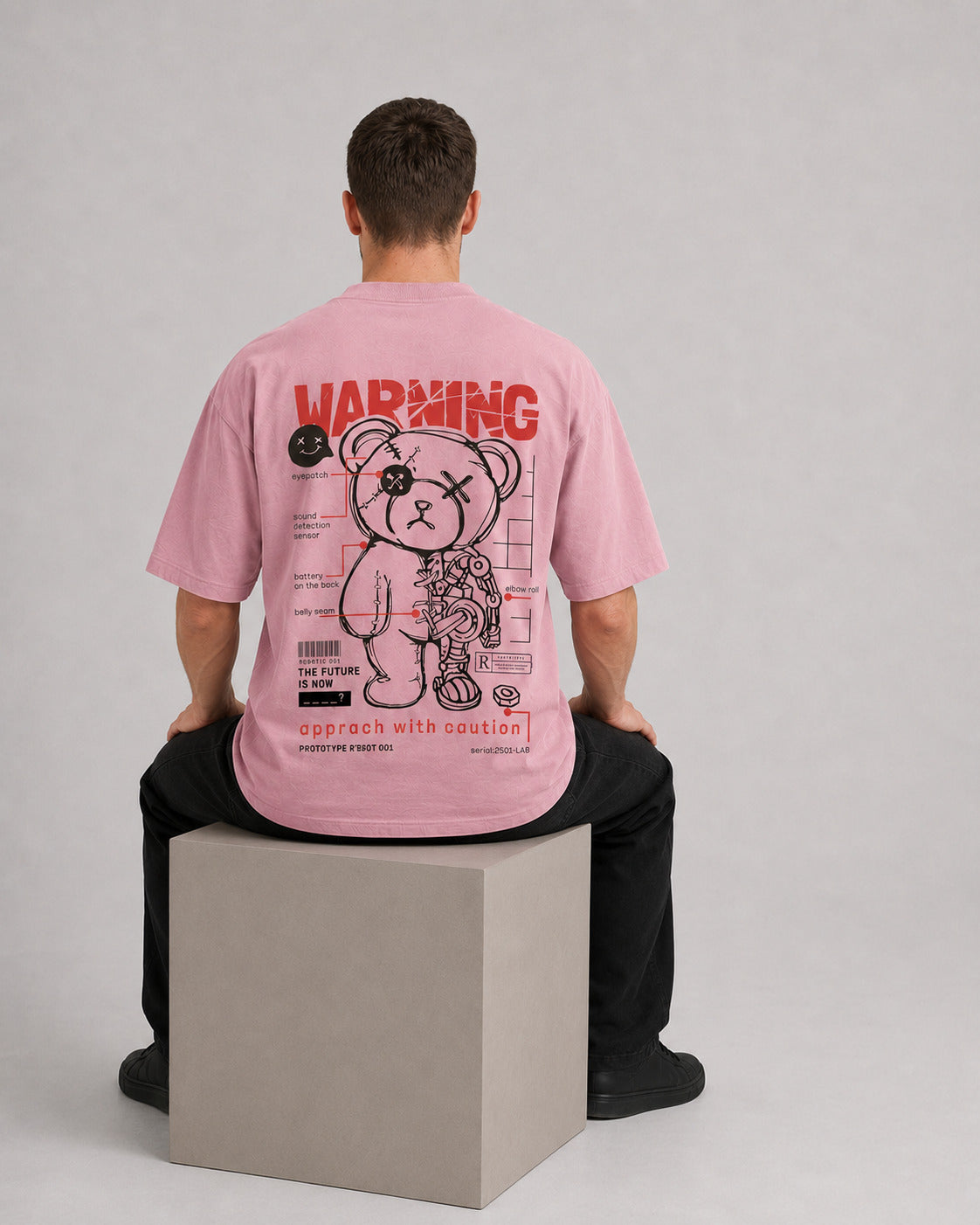 CASH28 Warning Bear T-Shirt – Pink back model fit